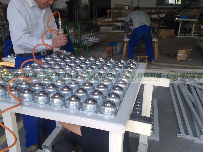 萬向球臺(tái)09