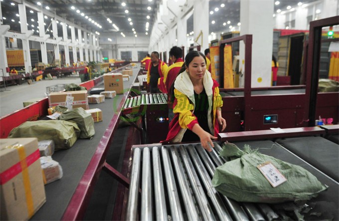 大包式輸送流水線(xiàn) (1)